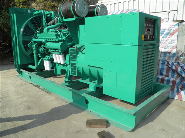 云龙出租发电机 发电机组厂家：柴油发电机组的控制屏的作用是什么？